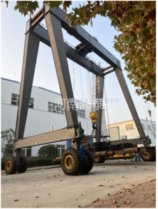 鈕重-輪胎式起重機(jī)-MGT50t-12.8m